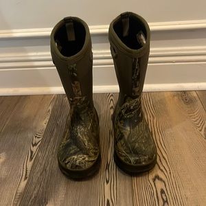 Youth Bogs Waterproof Camo Boots